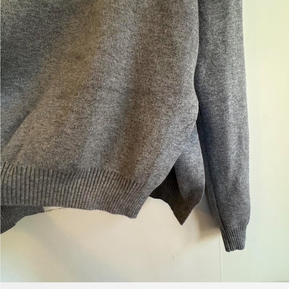 English Factory Gray Crew Neck Sweater with side and back slits size small - Picture 5 of 6